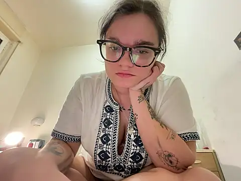 kati2942 - Kati2942's free webcam