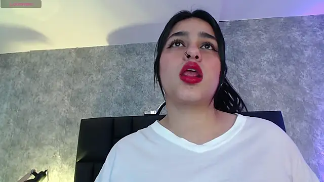 crystaldarliing - Crystaldarliing's free webcam - UK Sex Cams