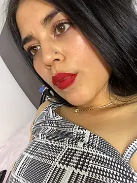 sophyy_white - Sophyy_white's free webcam