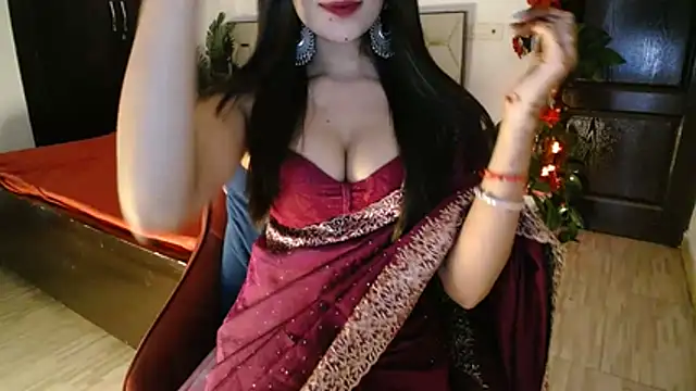 little_princess01 (F teen) - oiling on boobs one min.