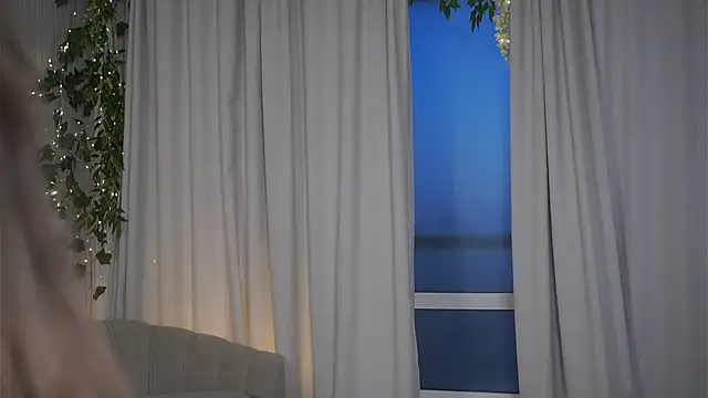 cindygarrison (F teen) - show panties