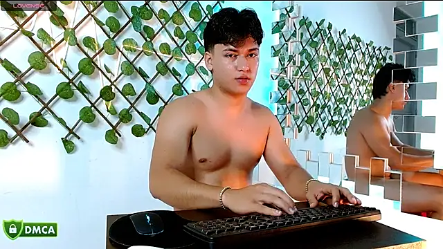 Preview of liam_chameliam