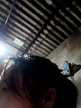 Webcam Model (Pretty-haert) is live