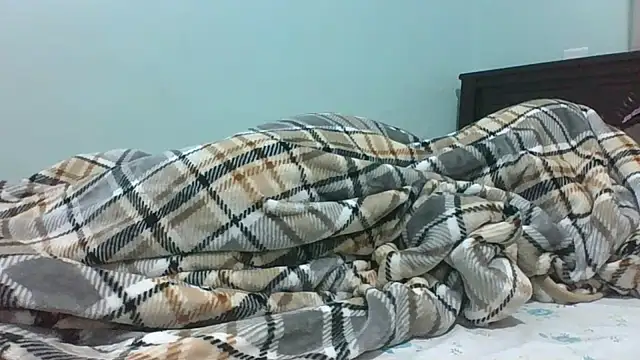 huge_bootybae - Huge_Bootybae's free webcam