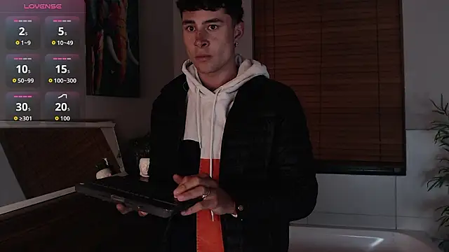 austinjones_ - AustinJones_'s free webcam - UK Sex Cams