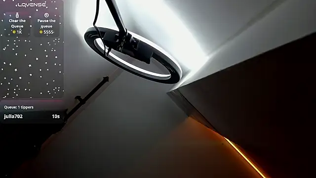 Preview of velvet_skyn