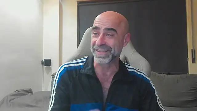 Bicopflirt's live cam