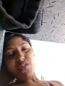 Pari_lovers from StripChat is Freechat