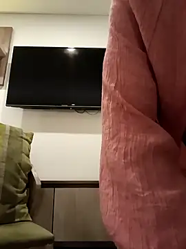 issa_km_ - Issa_Km_'s free webcam - UK Sex Cams