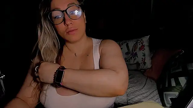 cumonmy_tits - CumOnMy_Tits's free webcam - UK Sex Cams