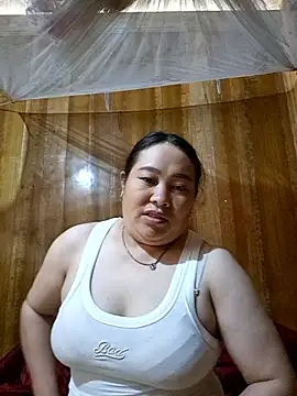 nin-anna - Nin-anna's free webcam - UK Sex Cams