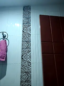 Webcam Model (mia_mancinii)  is live.Free join now!