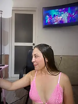 Webcam Model (ArianaDominguezPink_)  is live.Free join now!