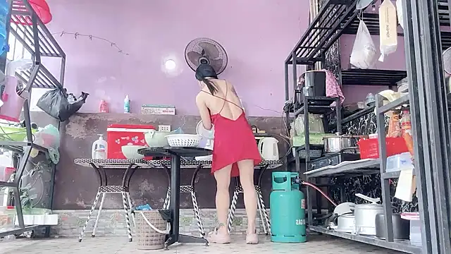 linhchi_9x - LinhChi_9x's free webcam - UK Sex Cams