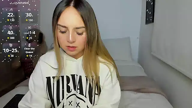 sophie_morenoo live sex cam