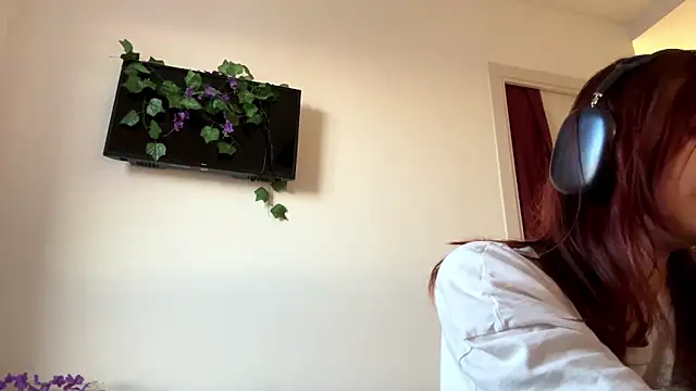 eunturton - EunTurton's free webcam