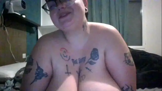 PirateXL live sex cam