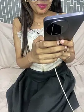 escape_with_me Live Webcam on Stripchat