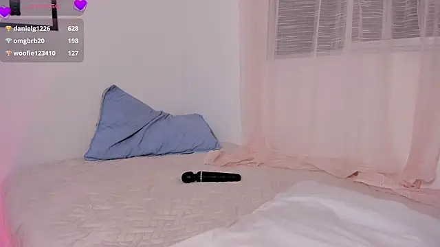 imemilybae - Imemilybae's free webcam - UK Sex Cams