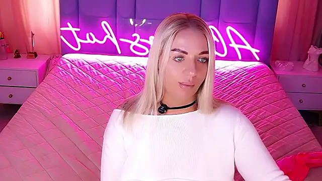 AllwaysHotJ's Stripchat show and profile