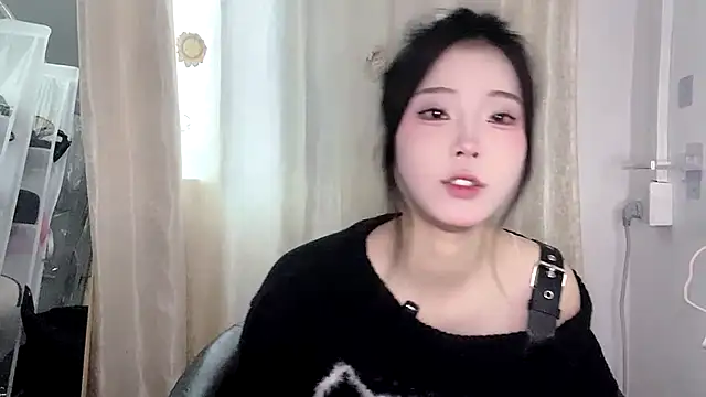 yiyibaby2026's chatroom