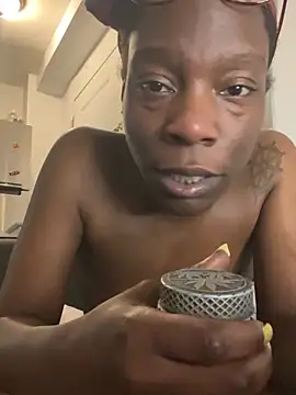 Webcam Model (littyleesh1)  is live.Free join now!