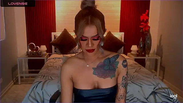 stellastrong30 - StellaStrong30's free webcam - UK Sex Cams