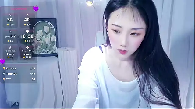 美女XIAOXIN-EET在线直播