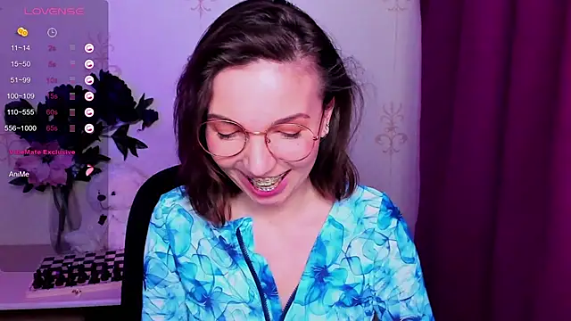 kindhazelhere_ (F young) - My birthday is coming soon!