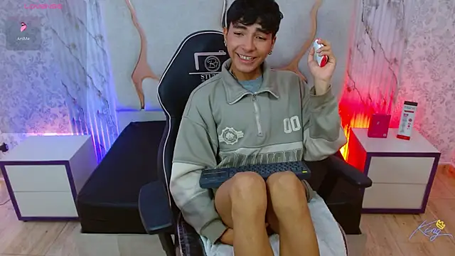 osamu_tay - Osamu_tay's free webcam - UK Sex Cams