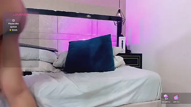 kimCosseyy live sex cam