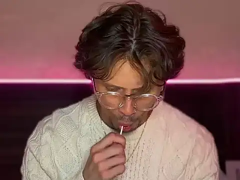 mcklister_kinky_feets (M young) - CUM AT GOAL