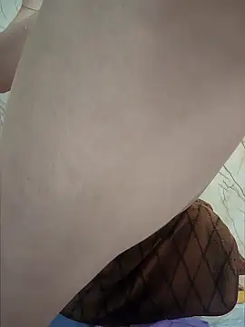 美女yiyi-1314在线直播