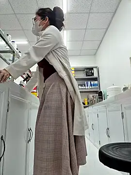 HinaLovely from StripChat is Freechat