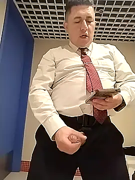 bigcristh79 - BigCristh79's free webcam - UK Sex Cams