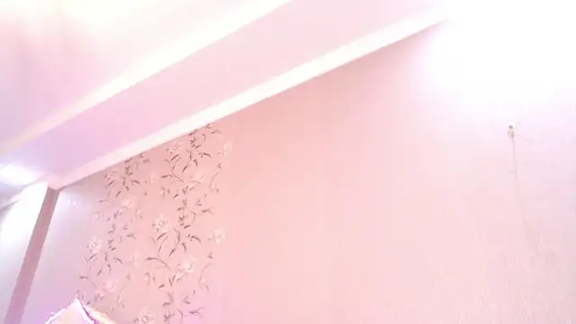 Live solo webcam of lilianbee