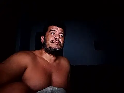 tarra122 - Tarra122's free webcam - UK Sex Cams