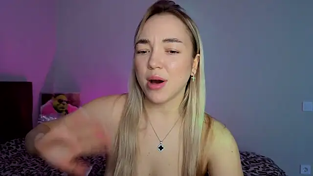 chrissberry - ChrissBerry's free webcam - UK Sex Cams