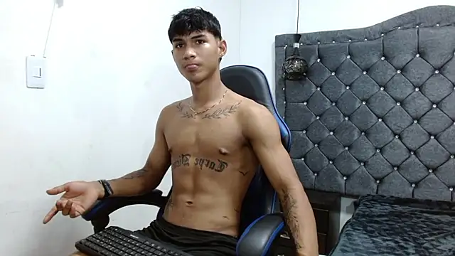 luka_big18 (M twink) - Cum show/ close transmissio😈