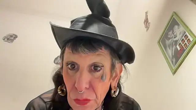 wilmaaturbate - Wilmaaturbate's free webcam