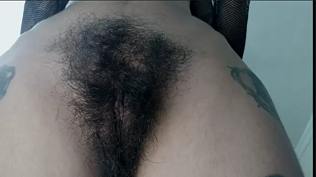 aik_blac93 - Aik_blac93's free webcam