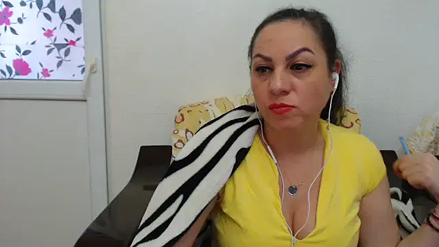 missella - MissElla's free webcam - UK Sex Cams