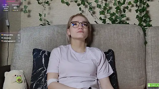 megan_lora (F teen) - take off your top and show your tits