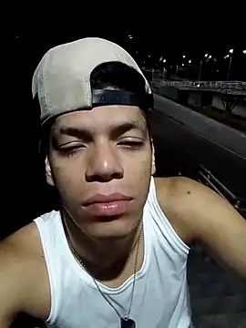 andres_sant_ (M young) - Show cum 🍆💦💦