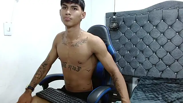 luka_big18 (M twink) - Cum show/ close transmissio😈