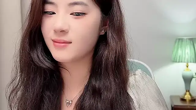 nicole20266 (F teen) - 甜甜的直播间，等你来