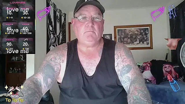 kinkyblueyes69 (M mature) - GET NUDE