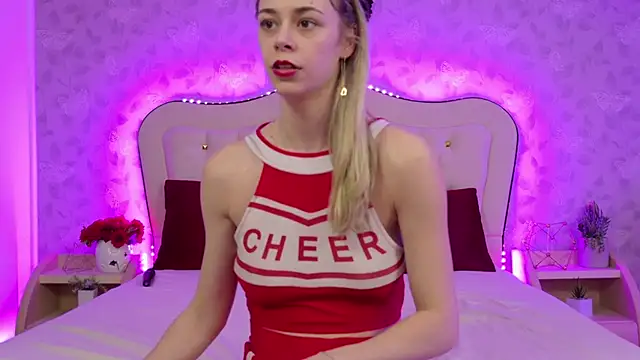 GracieCute live sex cam