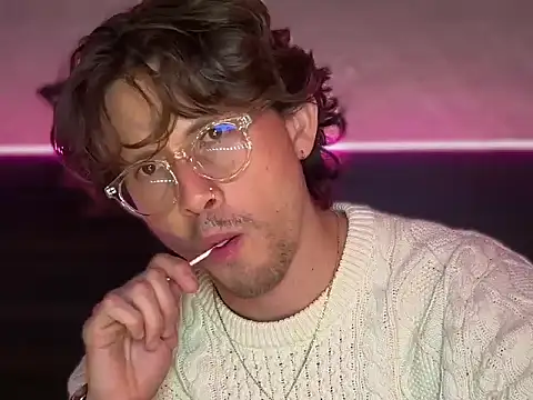 mcklister_kinky_feets (M young) - CUM AT GOAL