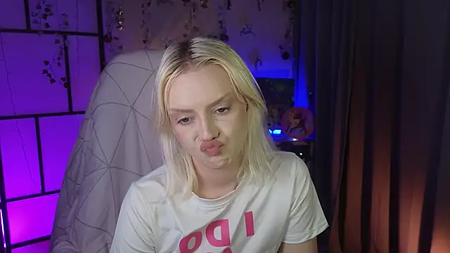 imbonbon - ImBonBon's free webcam - UK Sex Cams